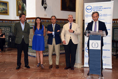 Inaugurada en Sevilla la II Edición de la Exposición Solidaria del Banco de Alimentos en la capital andaluza