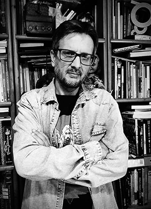 “ El Libro Rojo”, De Iván Humanes. Relatos Donde Se Rompe La Lógica