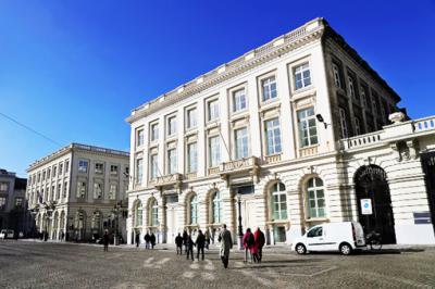 Museo Magritte En Bruselas. Atractiva Museografía, Aunque Faltan Grandes Obras Del Pintor Surrealista ( y IV )