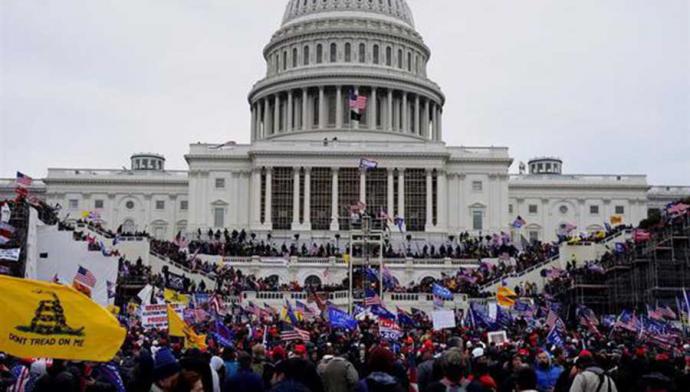 Partidarios de Trump, frente al Capitolio, el pasado 6 de enero