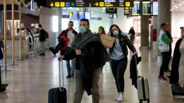 España amplía el bloqueo a vuelos desde el Reino Unido, Sudáfrica y Brasil