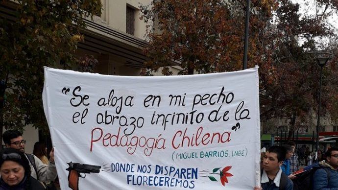 Los Profesores se movilizan masivamente en Chile