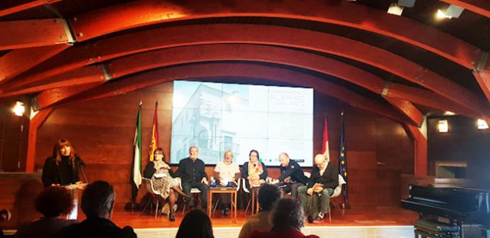 “El Sentido Del Arte”, debate de la mesa redonda en la Fundación de los Pizarro en Trujillo