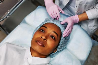 Cómo elegir una clínica de medicina estética en Sevilla con criterios médicos y transparencia