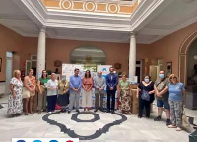 El Ateneo entrega 150 ventiladores a familias vulnerables y con pobreza energética en plena ola de calor en Sevilla