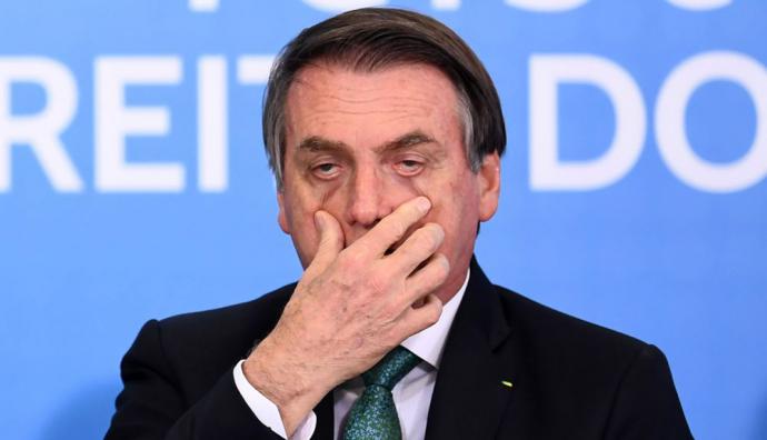 Jair Bolsonaro propone defecar día sí y día no...