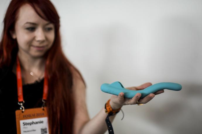 Juguetes sexuales diseñados por mujeres buscan impactar la industria del 'Sextech'