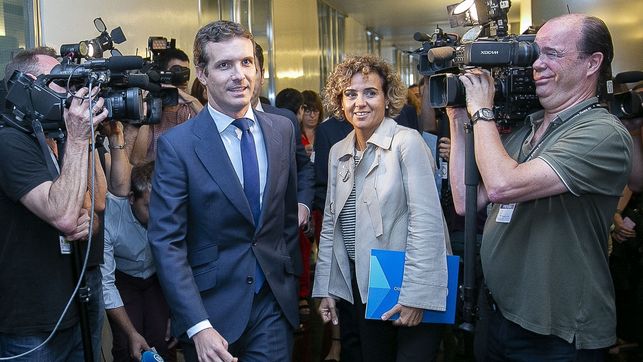 Casado sobre el máster de Montón: 'Yo no voy a hacer lo que hicieron conmigo, confío en sus explicaciones'