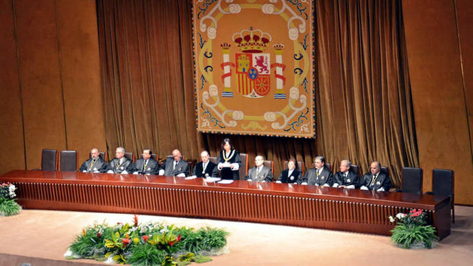 El Tribunal Constitucional lanzó una advertencia a más de un millar de altos funcionarios catalanes