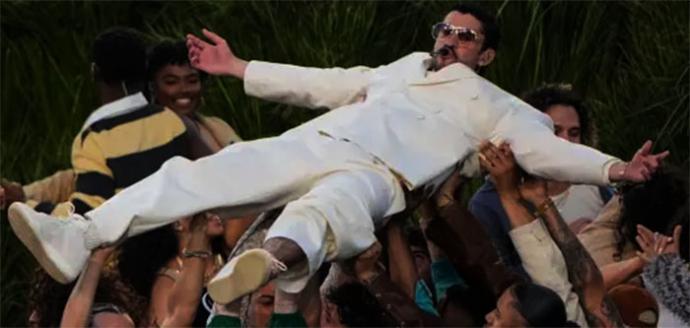 El cantante latino Bad Bunny ha sido el plato fuerte y protagonista de la final de la NFL