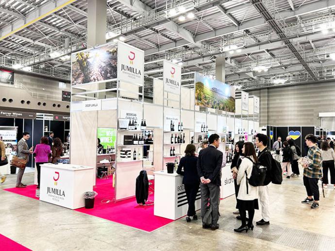 Once bodegas de vino de Jumilla se promocionan en Japón