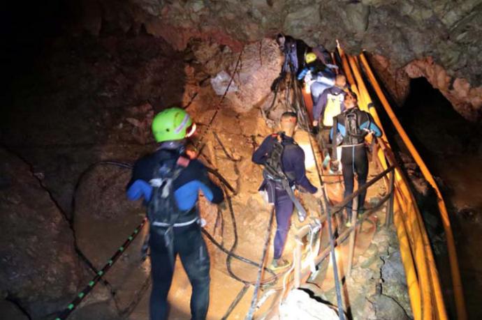 Así fue el rescate de los niños atrapados en cueva de Tailandia