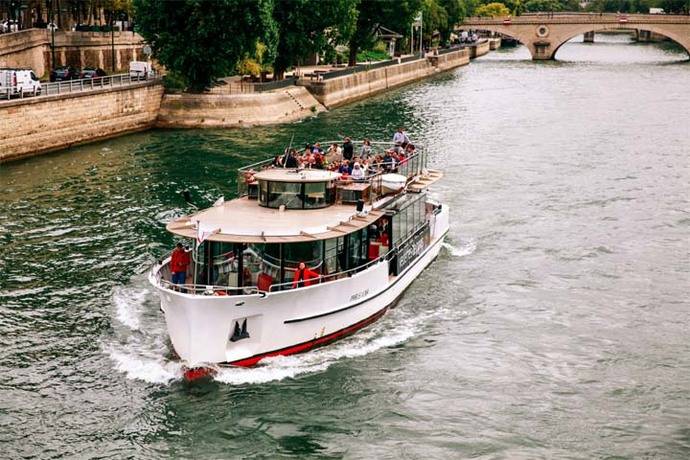 París propone un verano al aire libre en contacto con la naturaleza y el agua