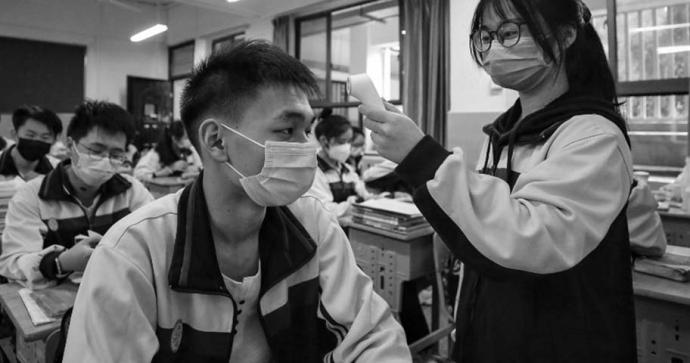 En China temen rebrote de la epidemia al reportarse cinco nuevos casos en Wuhan