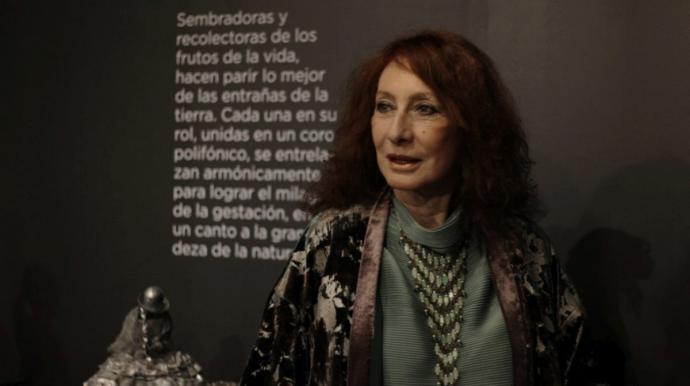  Cristina Santander, artista visual argentina, maestra del grabado y el color con guiños al arte español
