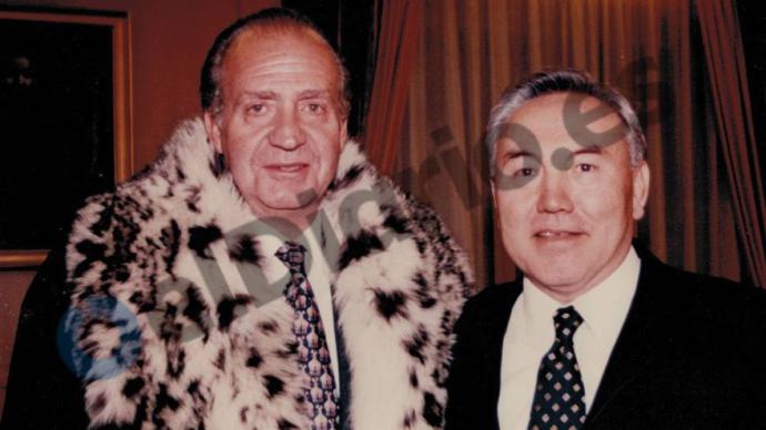 Juan Carlos I en Kazajistán: cacería de cabras salvajes y cinco millones en maletines para 'un rey que no tiene nada'
