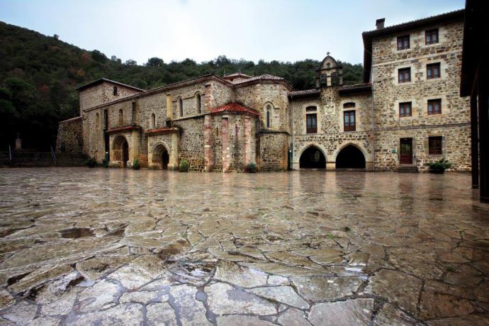  Monasterio de Santo Toribio de Liébana