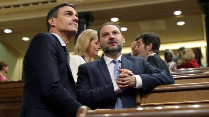 Pedro Sánchez y José Luis Ábalos en el Congreso. Imagen de archivo.