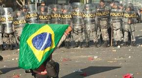 El crecimiento económico de Brasil empeora con crisis política