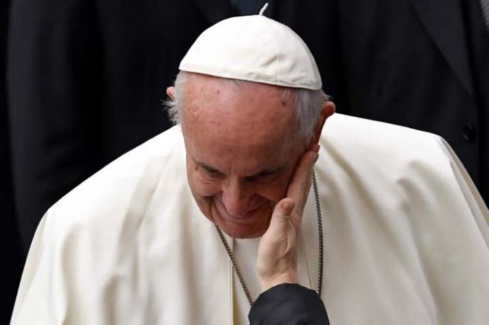 “El papa limpió la suciedad del Vaticano”