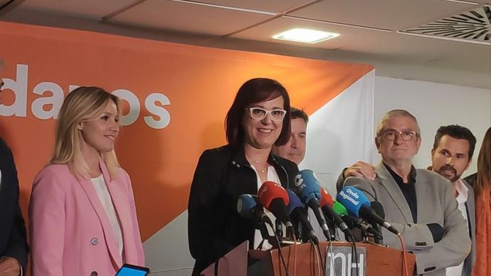 Ana Martínez Vidal, coordinadora regional de Cs en Murcia (izqda) e Isabel Franco, vicepresidenta del Gobierno regional –y ahora tránsfuga– (dcha)