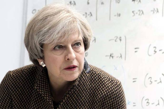 Theresa May: ciberataque contra hospitales británicos fue un 'ataque internacional'