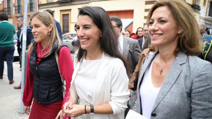 La fiscal requiere a Teresa Rodríguez más detalles del mitin de Monasterio junto al centro de menores de Sevilla para decidir sobre la denuncia por incitar al odio