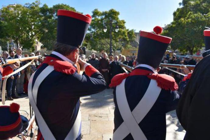 Reenactment of the execution of General Torrijos at the Plaza de la Merced on Wednesday. / FRANK GAVURIN 