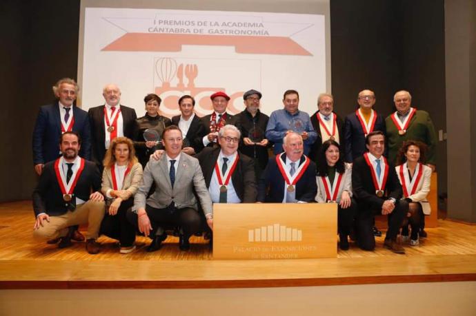 La Academia Cántabra entregó los premios regionales de gastronomía