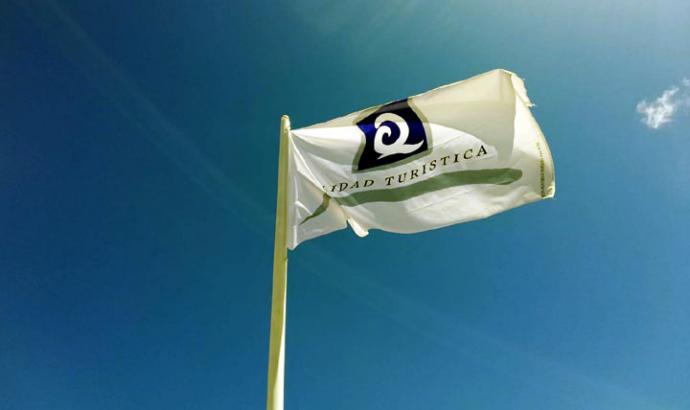 Reyes Maroto presidirá la entrega de las Banderas “Q” de Calidad Turística