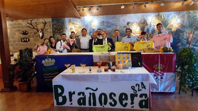 El santanderino Borja Gutiérrez ganó el Festival de Coctelería de Brañosera