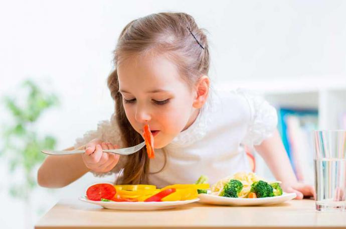 Aprovecha la vuelta al cole para equilibrar la alimentación de tus hijos