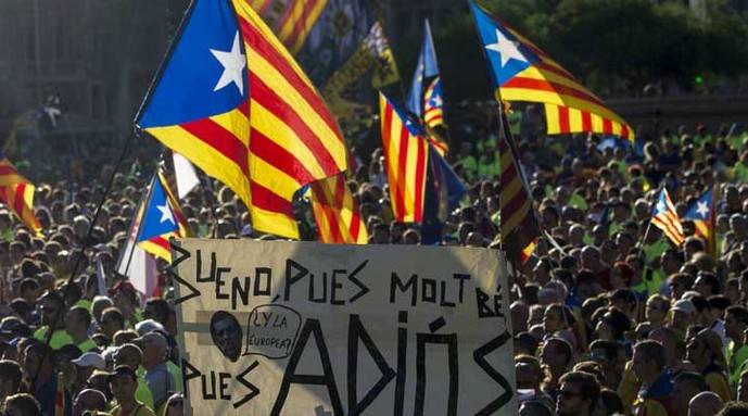 Medidas judiciales no consiguen frenar el referendo en Cataluña