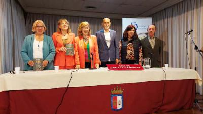 M. Antonia García de León. “Desde mi torre de adobe”, un peristilo literario