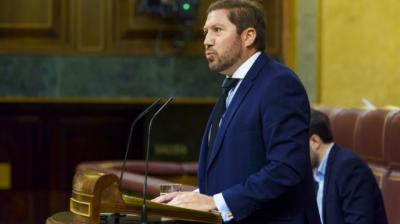 El ya exdiputado de Vox Carlos Hugo Fernández-Roca Suárez, en la tribuna del Congreso Pool