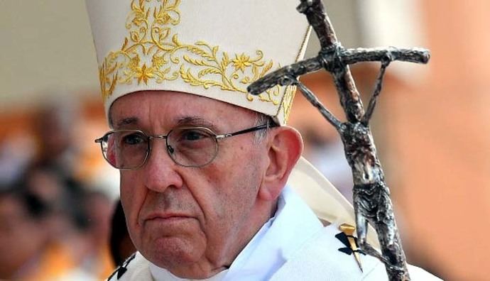 El Papa revela que recibe con frecuencia a víctimas de curas pedófilos