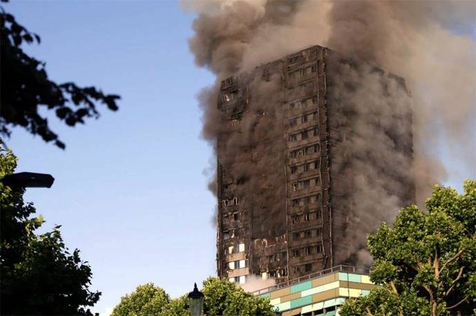 Asciende a 17 el número de muertos por incendio del edificio en Londres