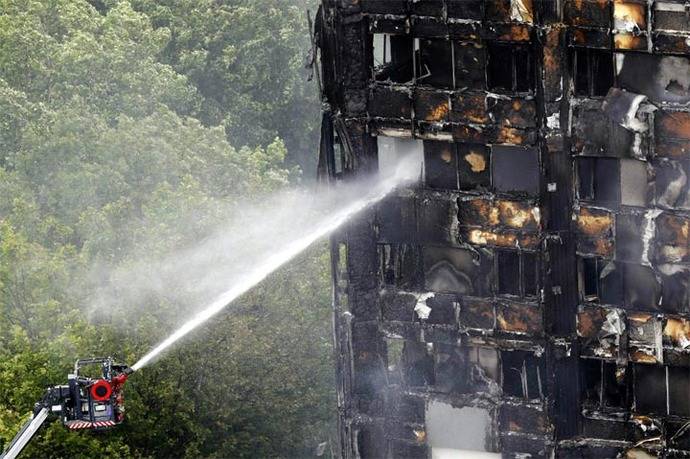 Torre Grenfell, una vivienda para pobres en un barrio rico