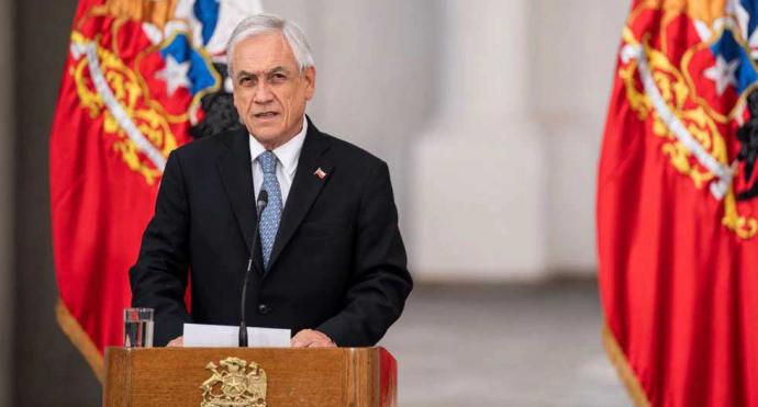 El presidente Sebastián Piñera ordenó el cierre de las fronteras de Chile para frenar la propagación del coronavirus