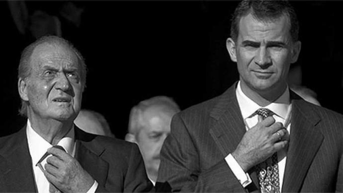 El rey Felipe VI junto a su padre, Juan Carlos I.
