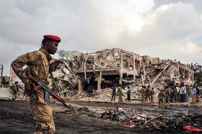 Al menos 276 muertos y más de 300 heridos dejó este sábado el atentado más mortífero de la historia de Somalia. 