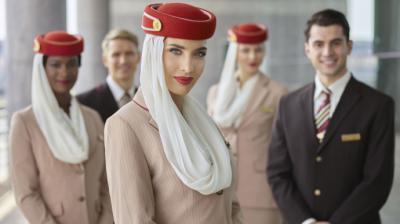 Emirates busca 3.000 tripulantes de cabina y 500 empleados aeroportuarios