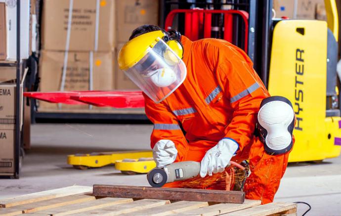 Apuntes sobre la ropa laboral en el trabajo