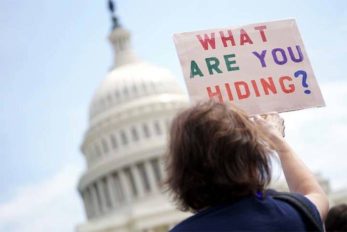 Trump cuestiona las protestas que piden la publicación de su declaración fiscal