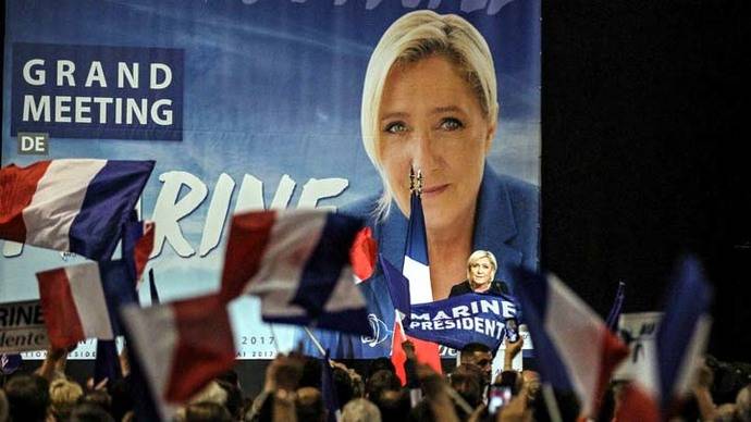 Jean-Marie Le Pen apoya públicamente a su hija Marine en las presidenciales
