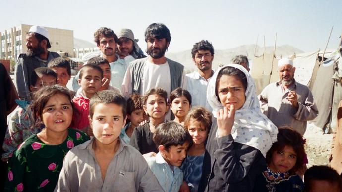 Niñas y niños afganos refugiados en la periferia de Kabul. Olga Rodríguez