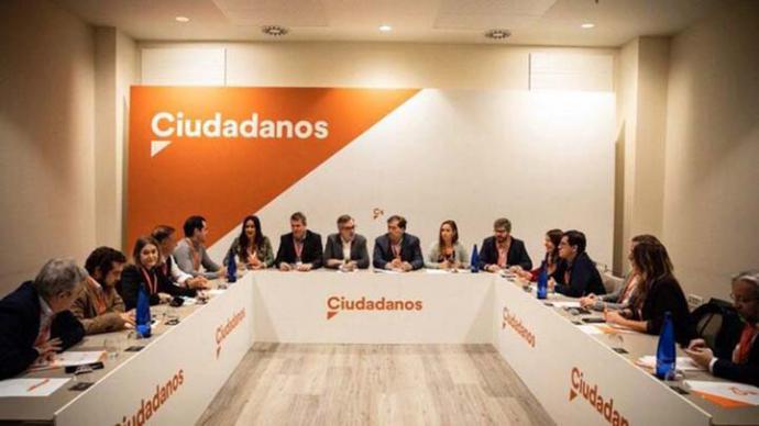Militantes de Ciudadanos de Madrid critican a la gestora en una reunión interna: 'Nos han tomado por tontos'