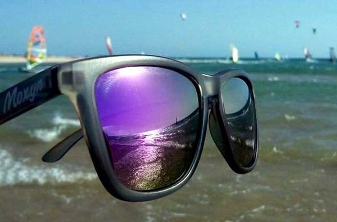 De Triana a Tarifa: las gafas de sol perfectas para el deporte acuático