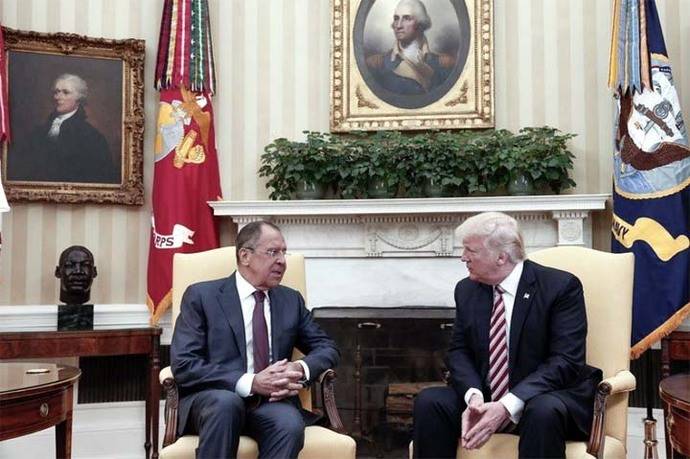 El caso ruso complica a Trump. En la imagen, reunido con el canciller Lavrov en la Casa Blanca

