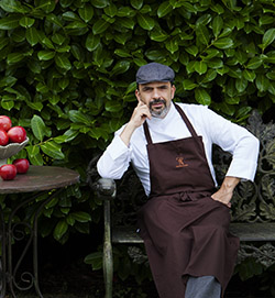 Jesús Sánchez, en el jardín